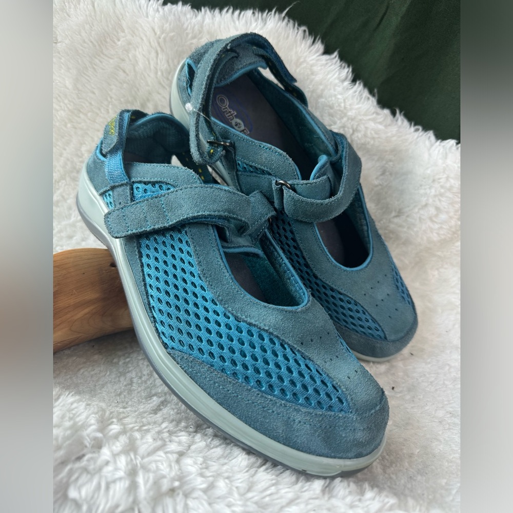 Comfortable Blue Sandals